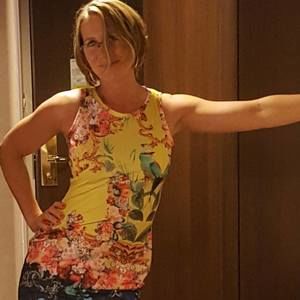 Meet your Posher, Genevieve